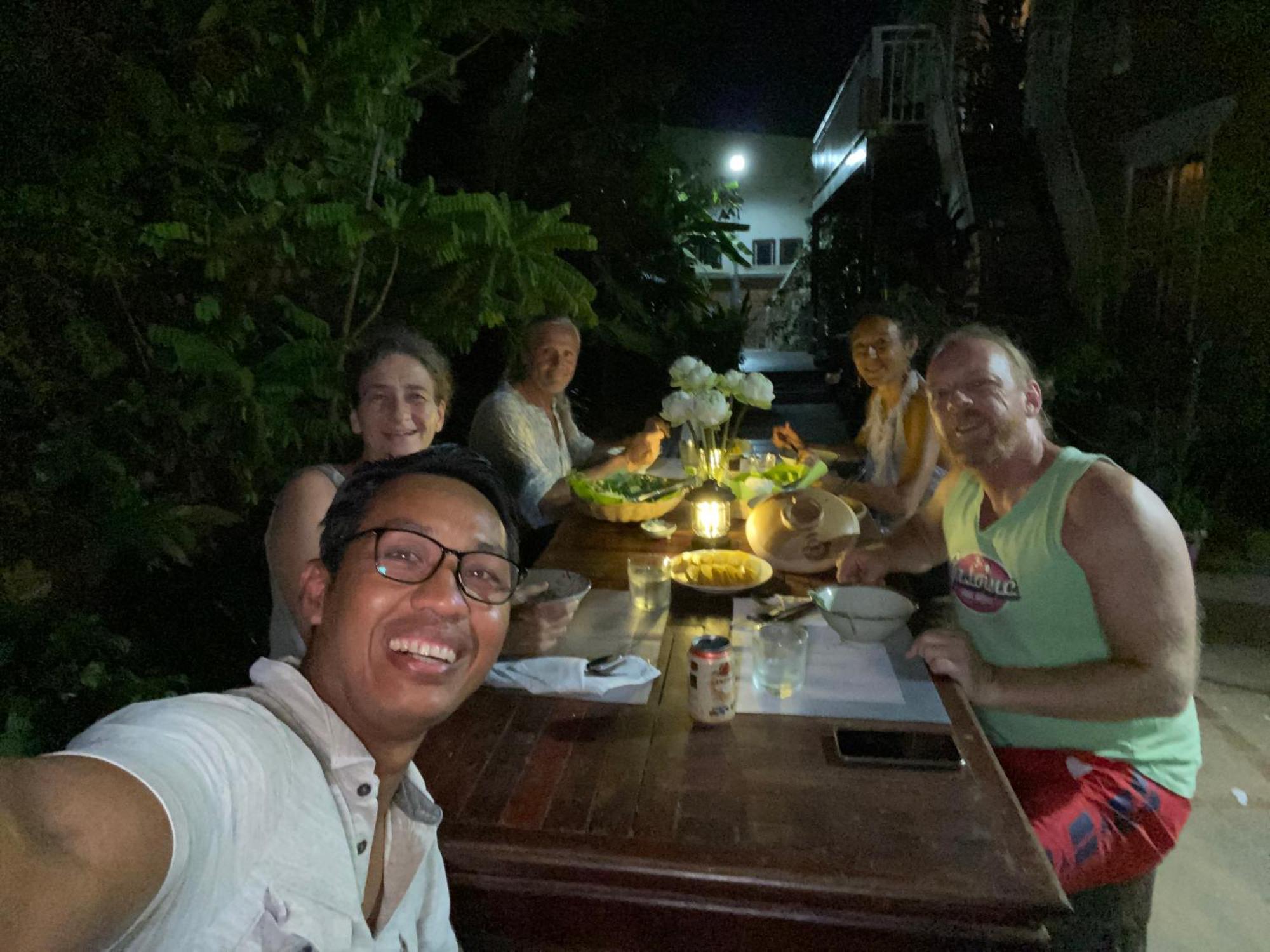 Homestay Yellow Natural House シェムリアップ エクステリア 写真