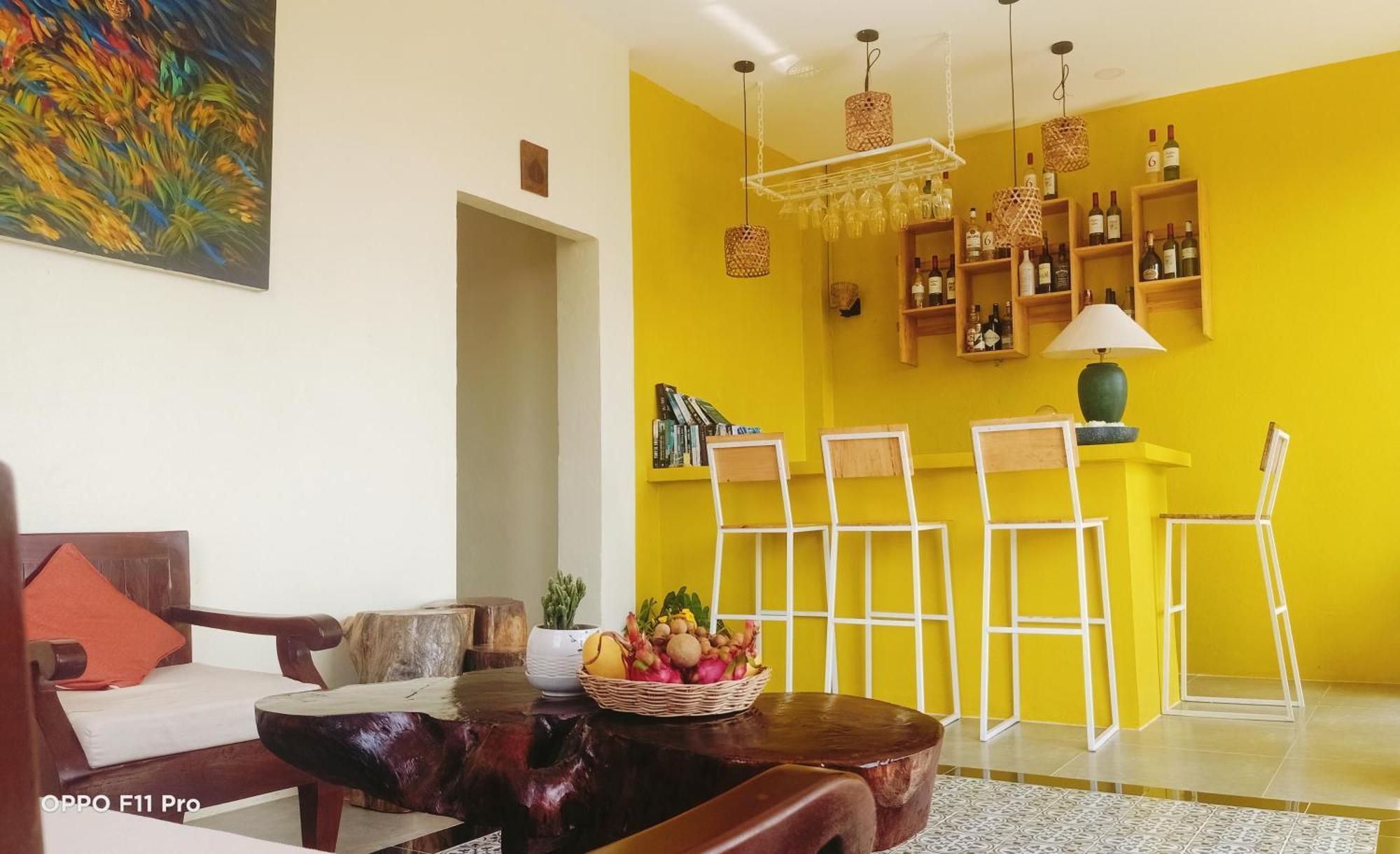 Homestay Yellow Natural House シェムリアップ エクステリア 写真