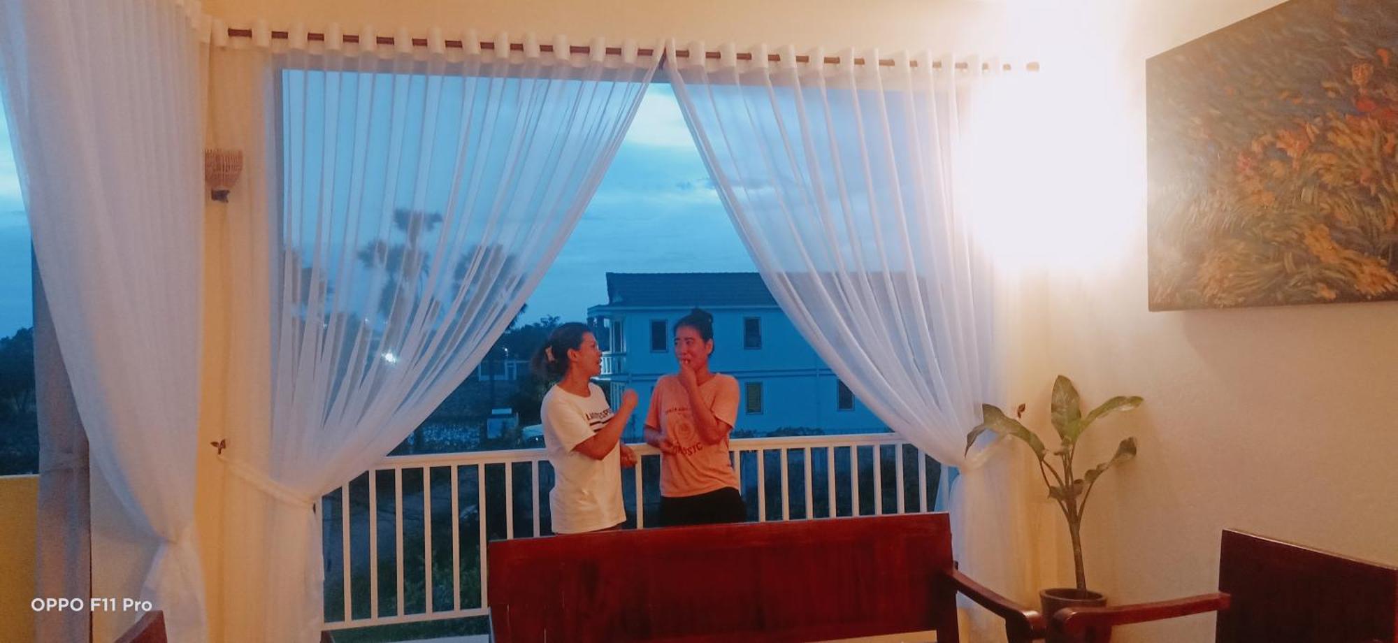 Homestay Yellow Natural House シェムリアップ エクステリア 写真