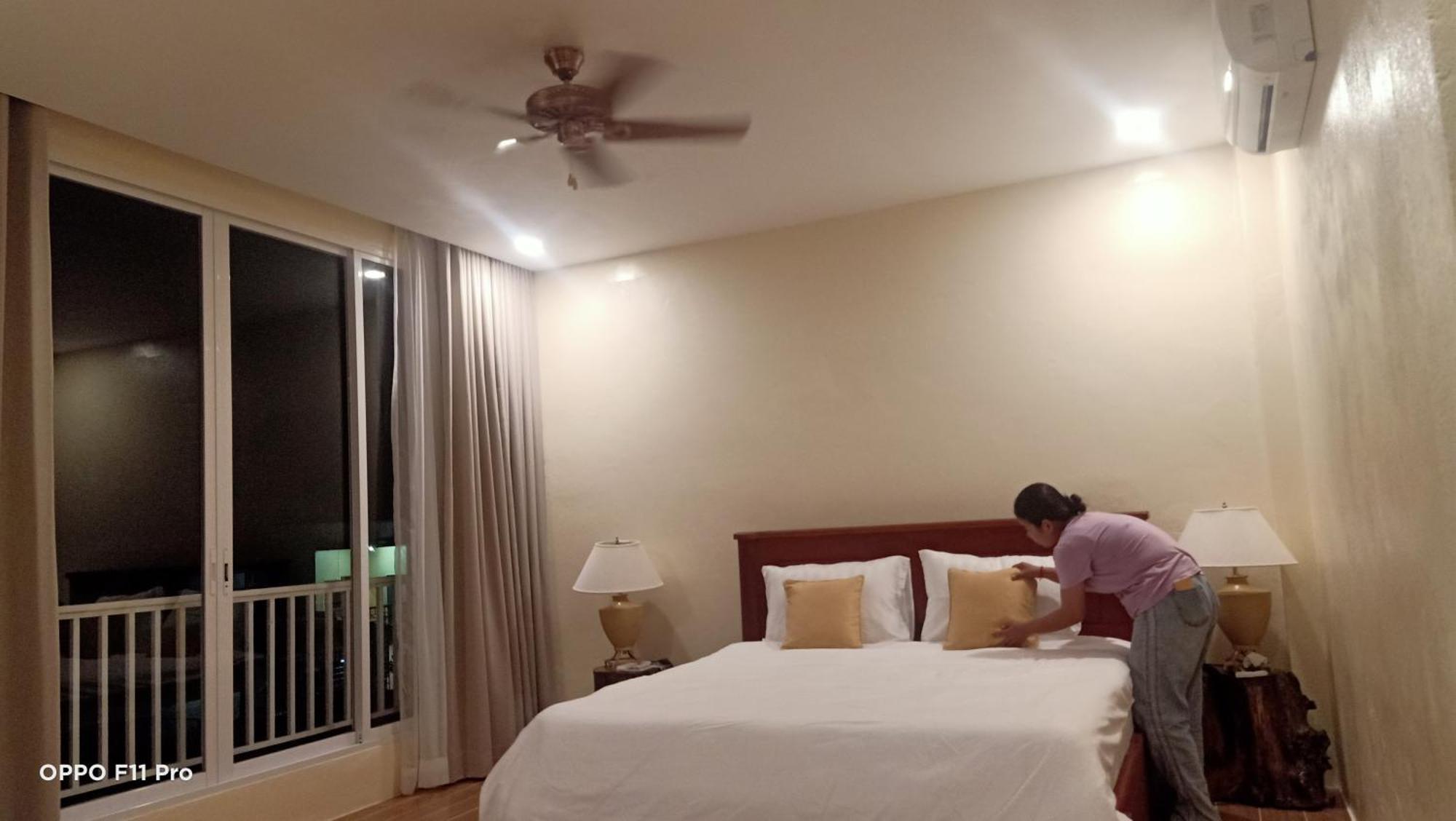 Homestay Yellow Natural House シェムリアップ エクステリア 写真