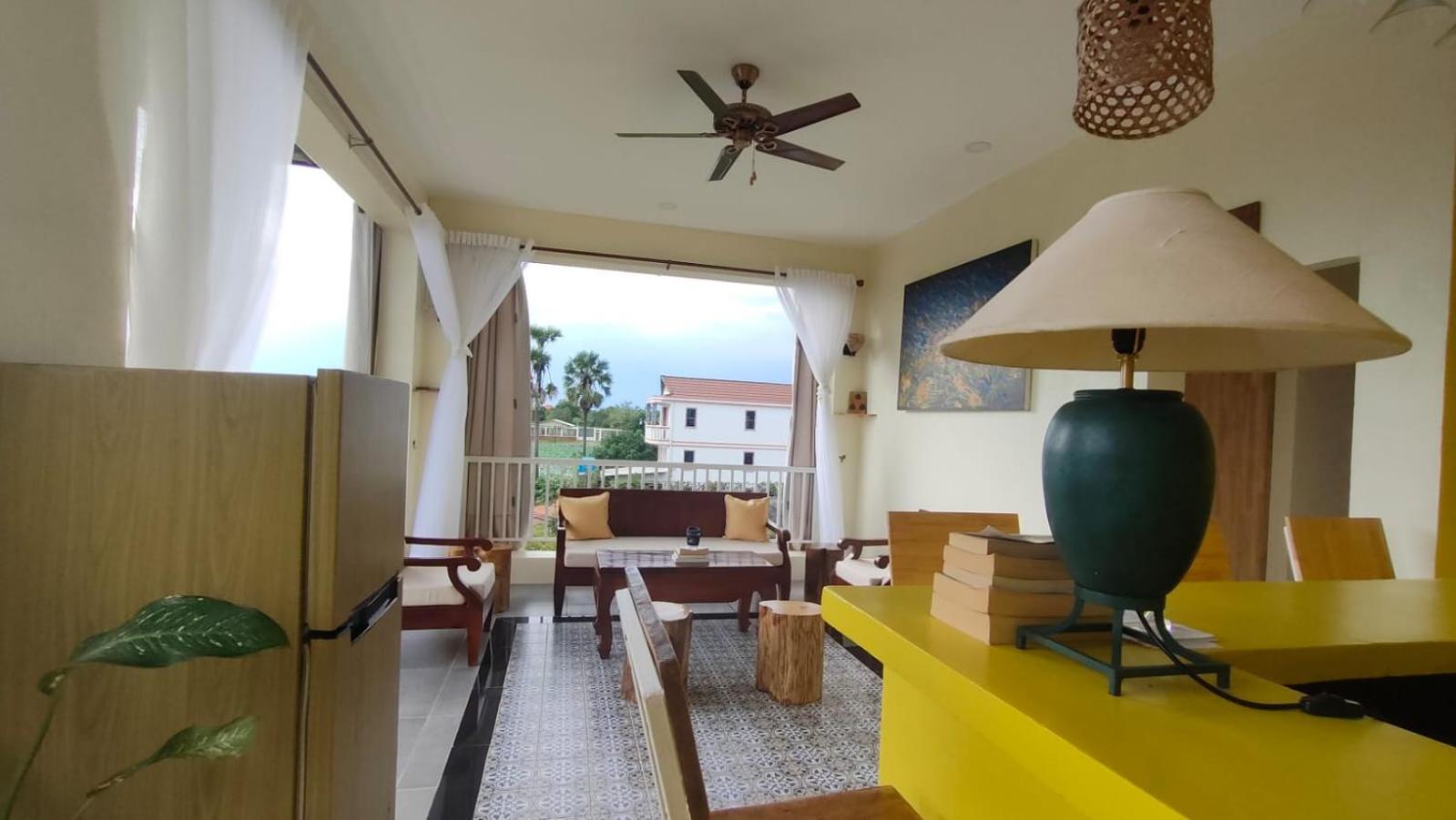 Homestay Yellow Natural House シェムリアップ エクステリア 写真