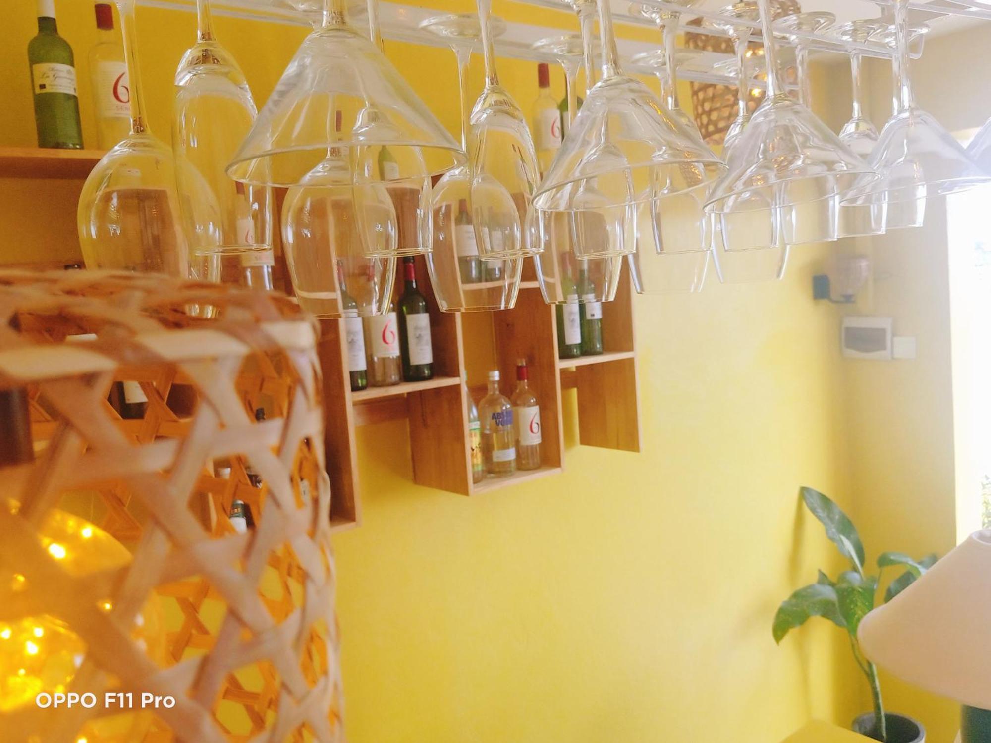 Homestay Yellow Natural House シェムリアップ エクステリア 写真